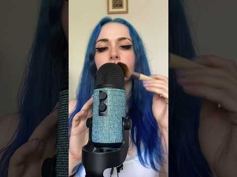 sleepy time 😴 #asmr #micbrushing #micbrushingasmr #asmrmicbrushing #asmrsleep