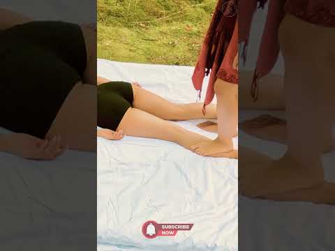 🌳💫 Estiramientos en el bosque | Masaje tailandés al aire libre con Annette 💆‍♀️🍃