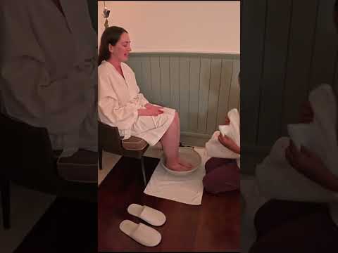 Exfoliación y lavado de pies 🦶🏻🫧✨ #feet #feedshorts #exfoliacion #beauty #relaxing #shorts