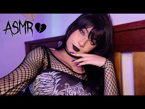 ASMR EX NAMORADA GÓTICA CIUMENTA SENTE SUA FALTA 🖤