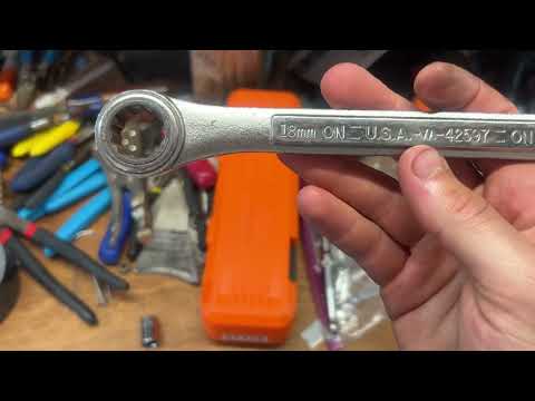 ASMR - Snooping in the garage 