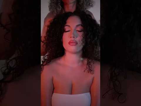 ASMR SCALP MASSAGE 💆🏻‍♀️ Hair Play #relax #scalpmassage #hairplay #tinglesasmr #realpersonasmr