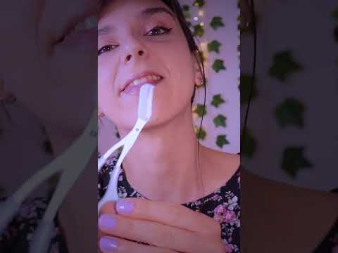 ASMR 🌸 Ti rilassi mentre di faccio le sopracciglia 💆🏻‍♀️ #asmr #relax #asmrtirilassoin1minuto