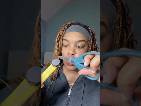 ✂️ #shortscreator #shorts #asmr #relax #asmrsounds #asmrshorts #trending #sleep #scissors
