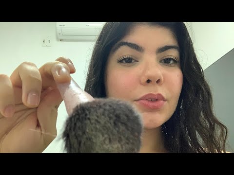ASMR caseirinho: Te maquiando pro seu date 💄