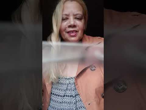 ASMR  # Com  sons de tesoura. # para te relaxar.  😴😴💤