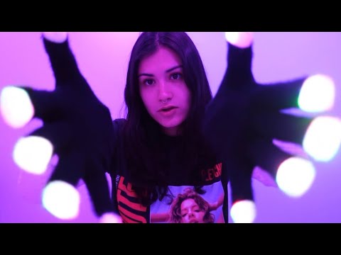 ASMR | Hypnotizing Hand Movements + Mouth Sounds 😴