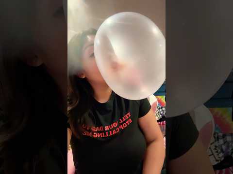 BIG BUBBLE ASMR | blowing a big bubble gum sounds #bubble #bubblebum