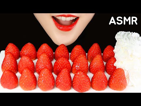 STRAWBERRY AND WHIPPING CREAM ASMR STRAWBERRY MUKBANG 🍓