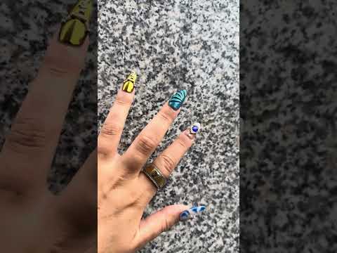 ASMR tapping/scratching in New York