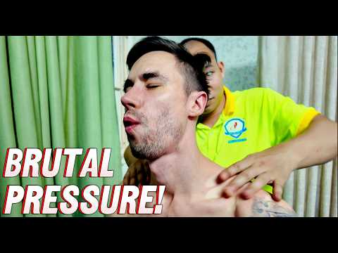 This Blind Massage Therapist Went DEEP on My Neck 🇻🇳