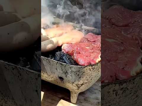 ASMR (satisfying video) CHURRASCO NA FAVELA 🔥🇧🇷