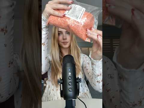 #ASMR 🧡🍊🧶🍑🎃🦁🥕🟠 #tappingasmr #tingles #scratching