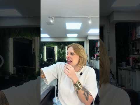 MINHA CABELEIREIRA FAZENDO ASMR