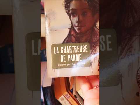 Belle découverte, dans un jardin zen, un frigidaire transformé en bibliothèque, à consommer...📚
