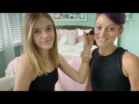 ASMR Doing My Moms Makeup 💄 (soft spoken)