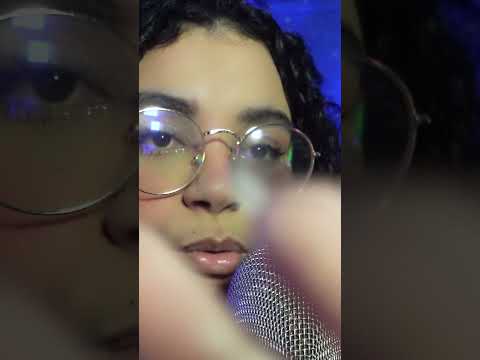ASMR- sons de boca com mão na tela