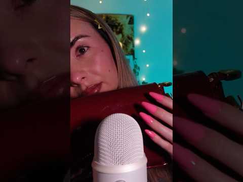 ASMR bag tapping 💅🏻💕 #tappingasmr #asmrshorts