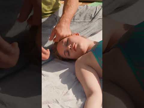 Neck crack and chiropractic adjustments for Elena #neckcrack