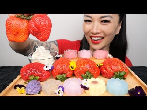 THAI DESSERT + GIANT STRAWBERRY (ASMR EATING SOUNDS) NO TALKING | SAS-ASMR