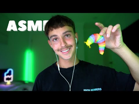 ASMR Mouth Sounds n' Chats with this slug 🐛