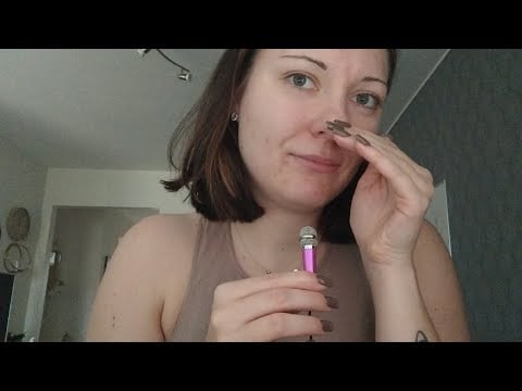 ASMR- Cupped whispered this or that  på svenska 🇸🇪