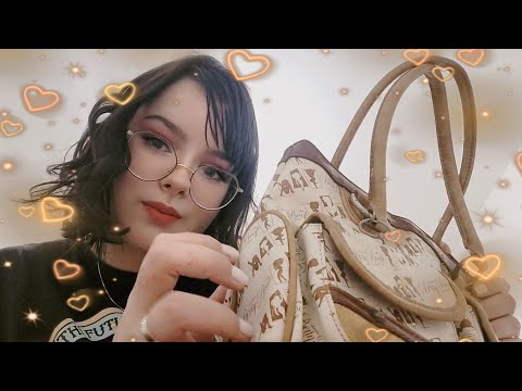 ASMR CASEIRO: O QUE TEM NA MINHA BOLSA? 👜