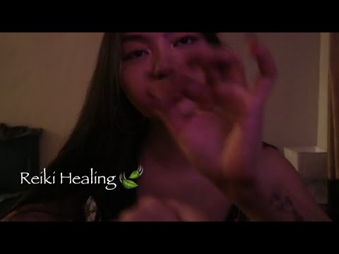Reiki Healing ASMR (Massaging myself, Visual ASMR, Plucking, Mouth sounds etc)