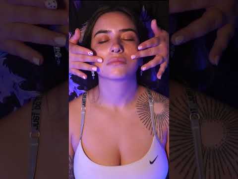 ASMR ITA - Massaggio al viso #realpersonasmr #asmr #asmrita