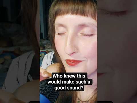 THE TINGLES I GET🤤 #asmr #asmrsounds #asmrtingles #asmrvideo #asmrmicscratching