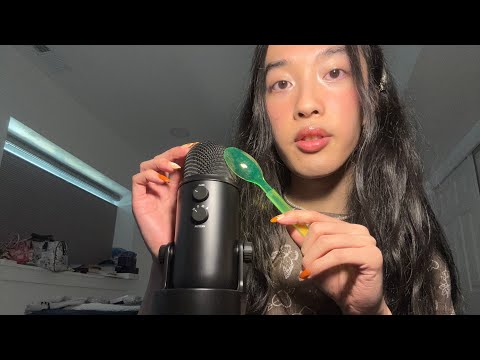 ASMR on the mic 😋 (fast and aggressive mic sounds)