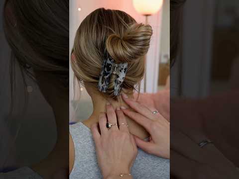 Tingly back & neck scratches 💕 #asmr #asmrsounds #asmrvideo #relax
