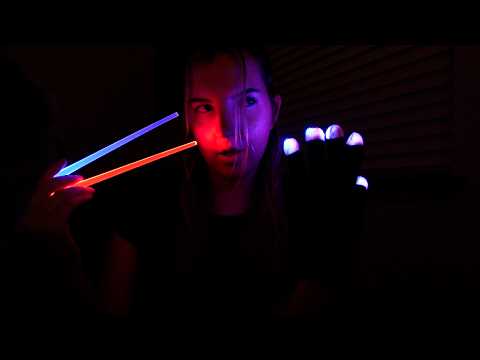 ASMR | relaxing light triggers for sleep *extra tingly* (dimly lit)