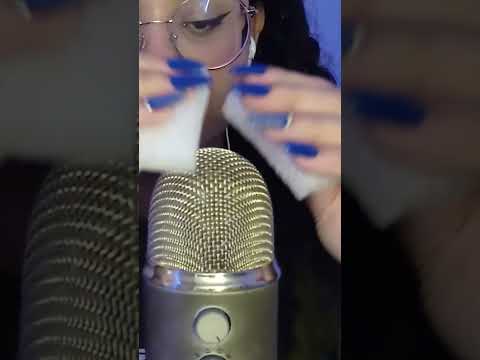 ASMR- Sons de esponjinhas