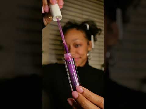 WOULD YOU WEAR THIS? 😳 [LIPGLOSS APPLICATION] #asmr #chynauniqueasmr #shorts