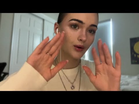 ASMR ¿qué hay en mi bolsa? 👜 en español 🇪🇸
