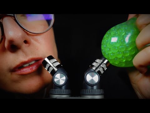 ASMR | wet Mouth sounds and many triggers for TINGLES