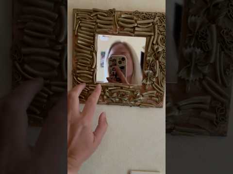 ASMR FR / Tapping - Scratching - Chuchotement #asmrshorts #shortsasmr #shortasmr