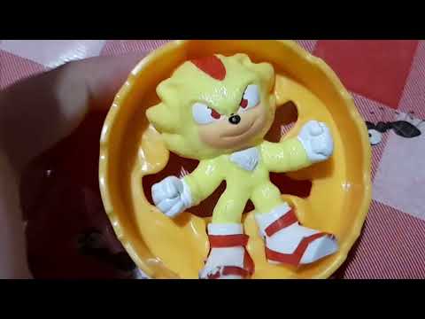 asmr caseiro - sons aleatórios em objetos amarelos/ tapping, scratching e sons de boca #asmr 