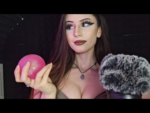 10 ASMR Triggers to Relax You in 10 Minutes