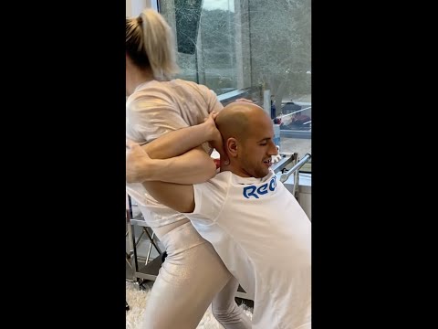 Extreme Moves for Extreme Back CRUNCHES #shorts #chiropractic #asmr