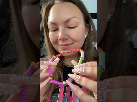 My daughter made a TINGLE BRACELET😍✨💜 #asmr #artasmr #artsandcrafts #bestlifebybrooke #tingles