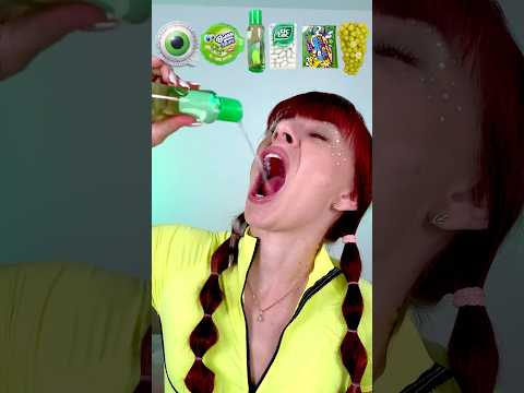 ASMR Geen Candy Gummy Eyeballs, Bubble Gum #shorts