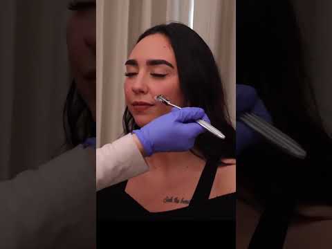 Sensory testing with a wartenburg neuro pinwheel #asmr #asmrrealperson #asmrsharpordull