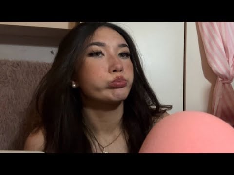 my first ASMR video ( gum chewing ramble )