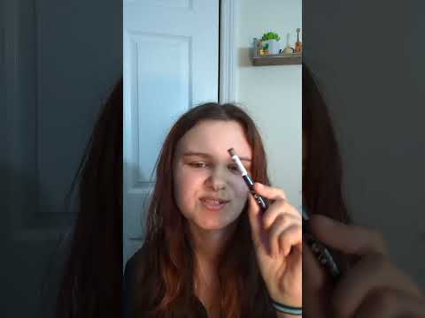 Changing out my #makeup bag - pt. 16 lip liner #asmr