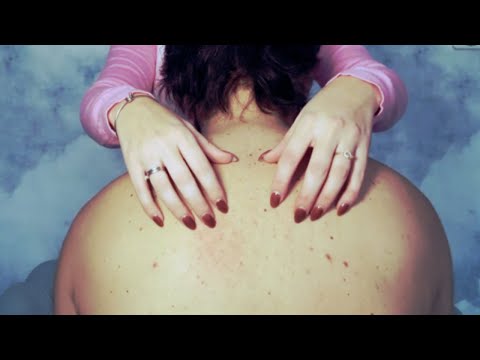 ASMR ITA 🌙 Grattini alla schiena tutti in whispering 💖