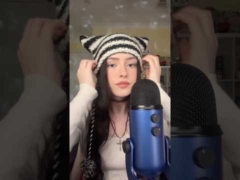 ASMR fabric scratching 🕷️ #asmr #fabricscratching