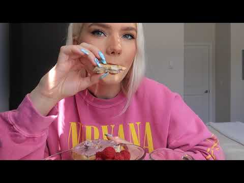ASMR Eating a cinnamon raisin bagel with cream cheese (eating sounds)