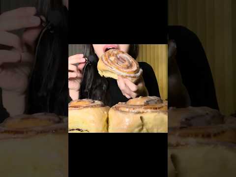 ASMR HUGE CINNAMON ROLLS *NO TALKING*